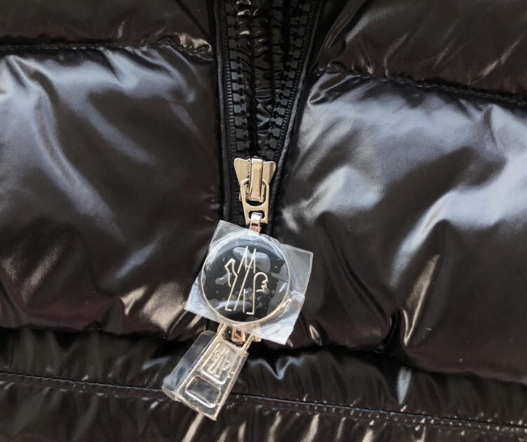 MONCLER COAT FOR MEN – MC006