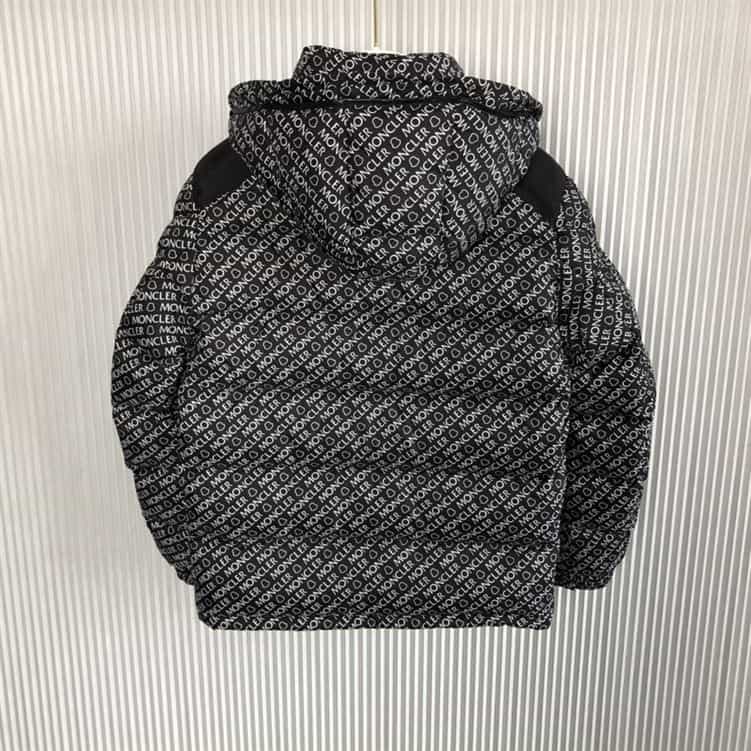 MONCLER COAT FOR MEN – MC007