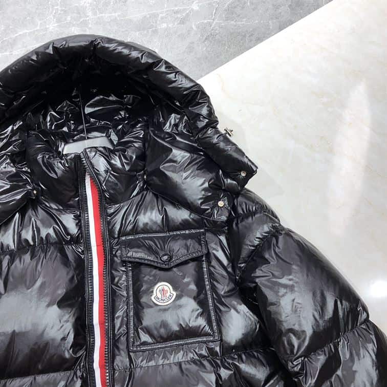 MONCLER COAT FOR MEN – MC008