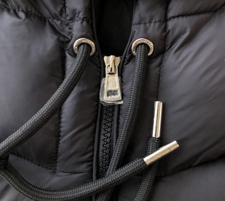 MONCLER COAT FOR MEN – MC011