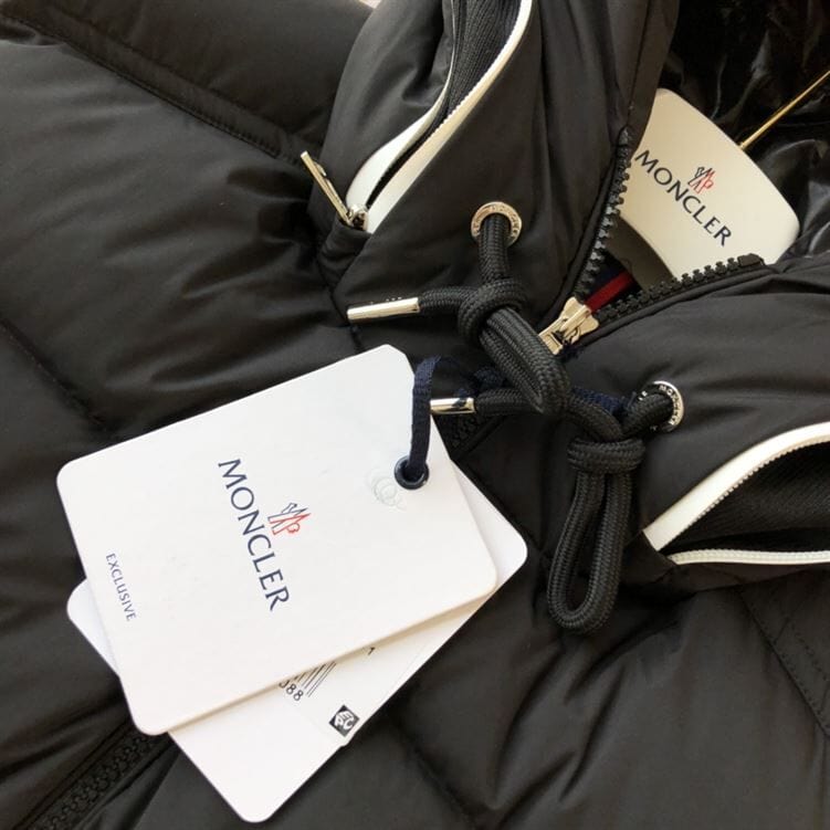 MONCLER COAT FOR MEN – MC012