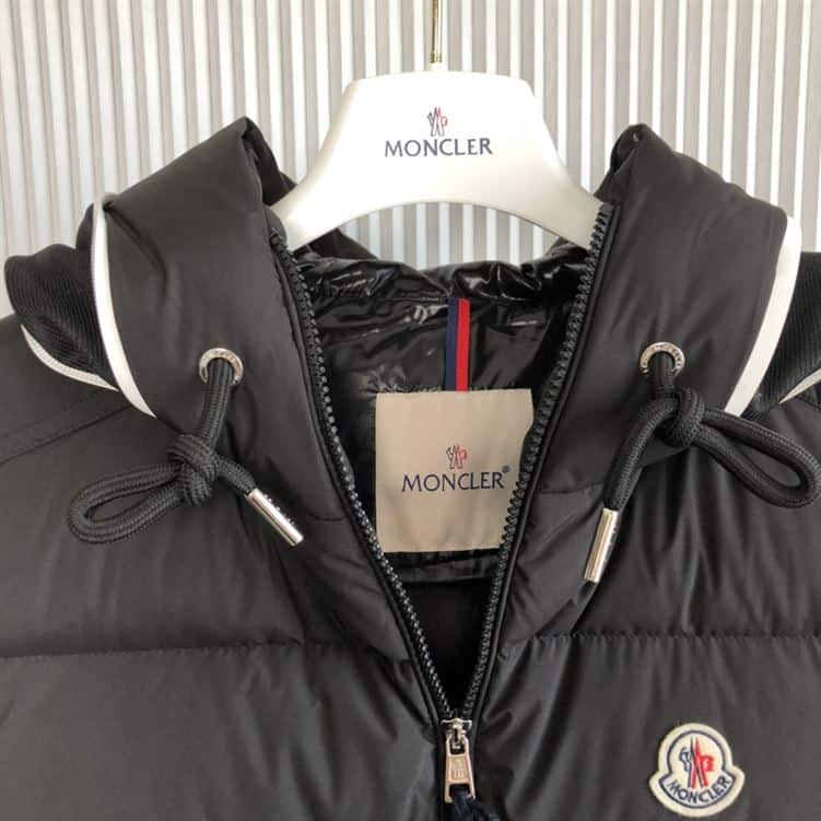 MONCLER COAT FOR MEN – MC012