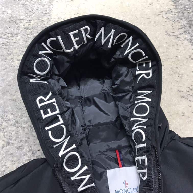 MONCLER COAT FOR MEN – MC013