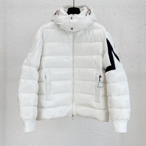 MONCLER CORYDATE PADDED JACKET – MC045