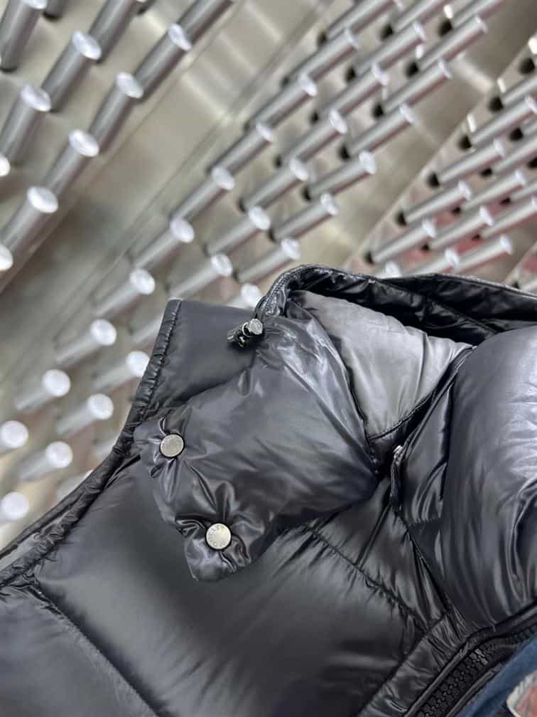 MONCLER DOWN GILET – MC133