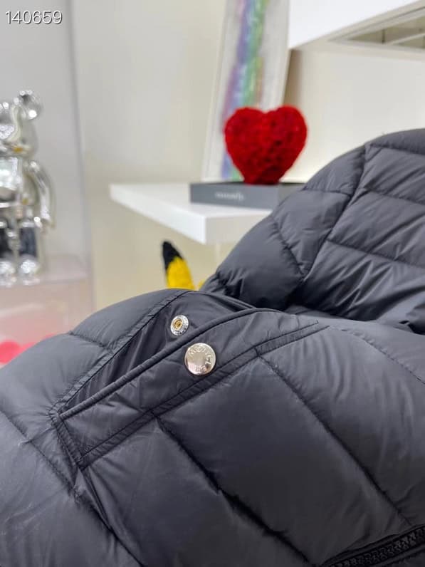 MONCLER JACKET – MC110