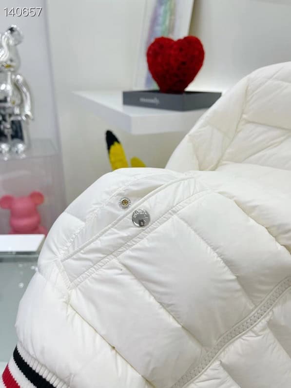MONCLER JACKET – MC111
