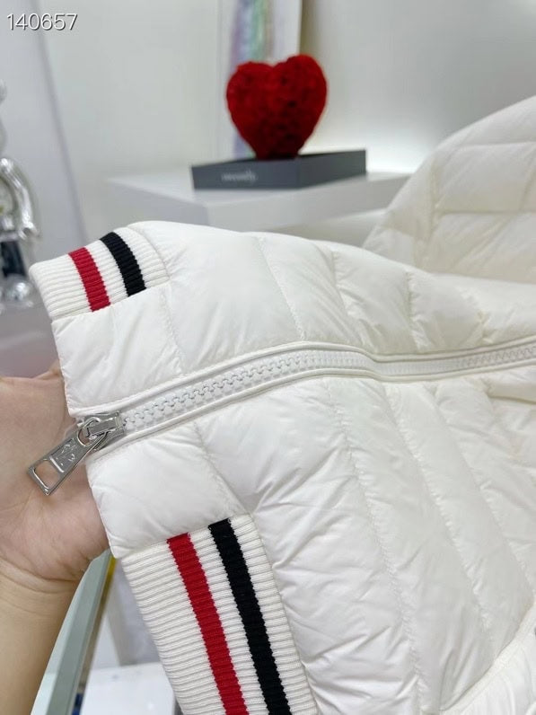 MONCLER JACKET – MC111