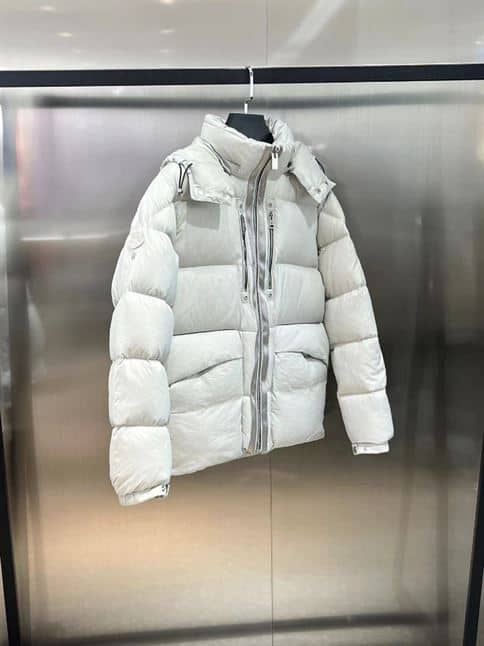 MONCLER JACKETS – MC037