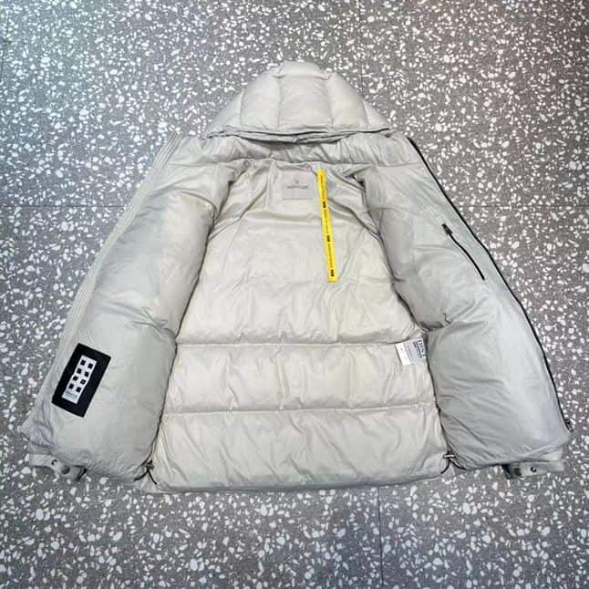 MONCLER JACKETS – MC037