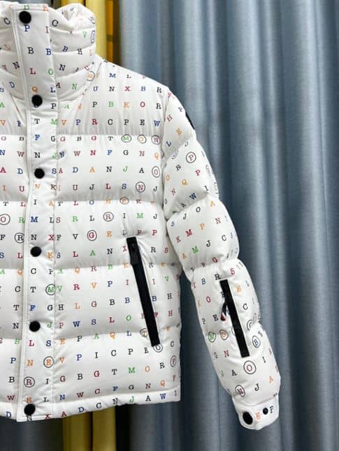 MONCLER JACKETS – MC054