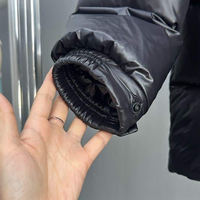 MONCLER JACKETS – MC055