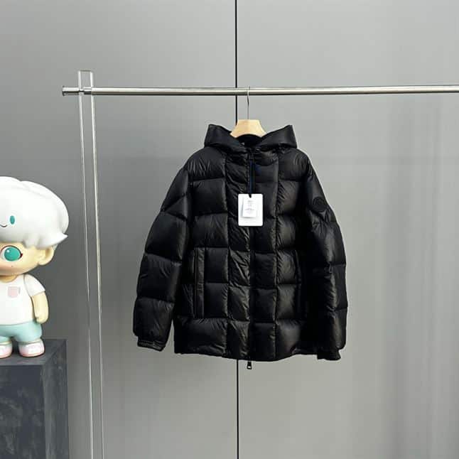 MONCLER JACKETS – MC055