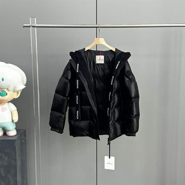 MONCLER JACKETS – MC055