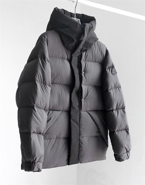 MONCLER JACKETS – MC075