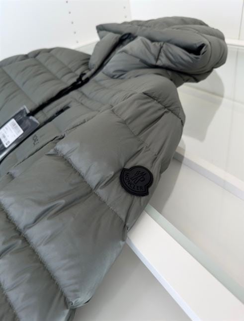MONCLER JACKETS – MC085
