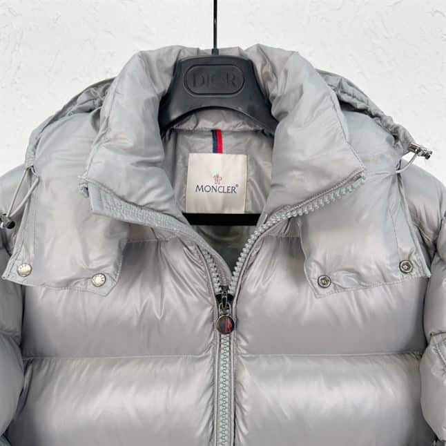 MONCLER MAYA SHORT DOWN JACKET – MC059