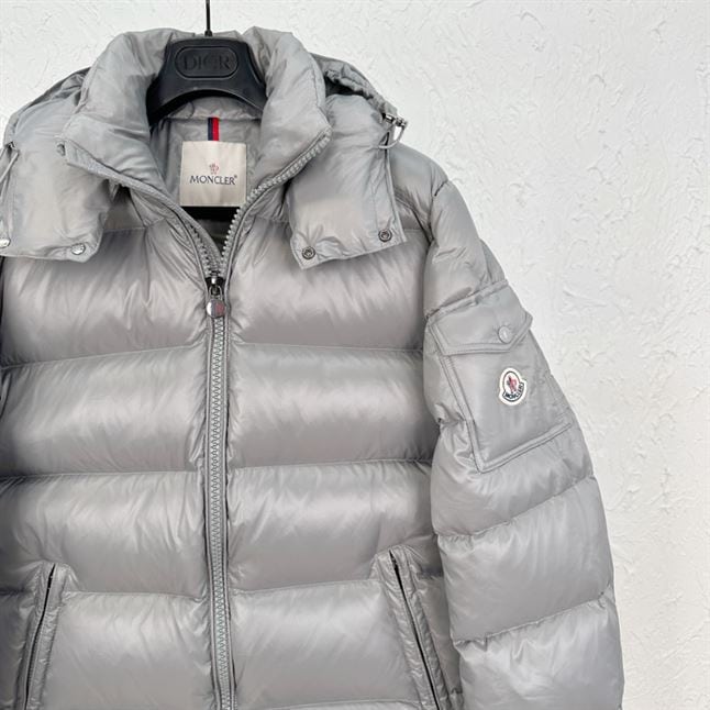 MONCLER MAYA SHORT DOWN JACKET – MC059