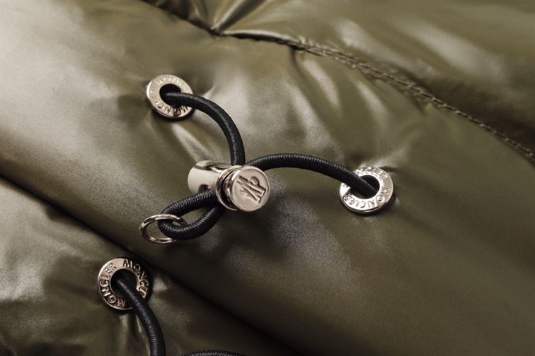 MONCLER MONTBELIARD SHORT DOWN JACKET BROWN – MC104