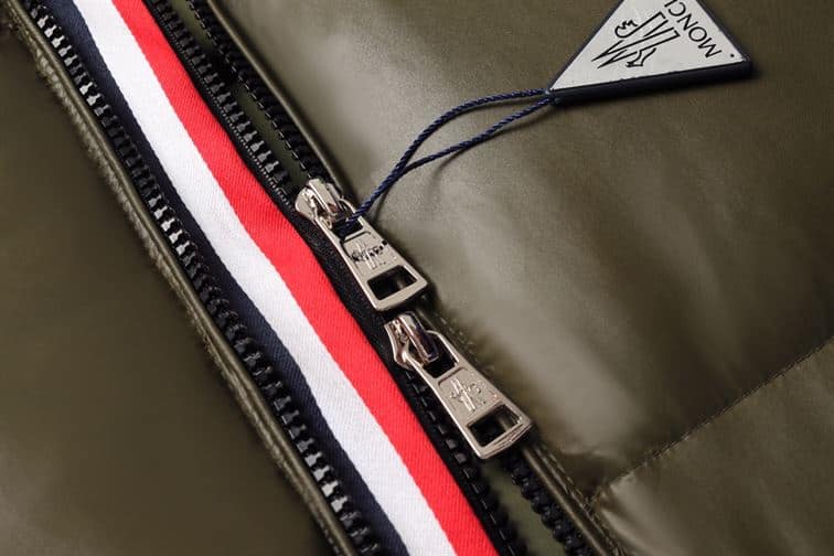 MONCLER MONTBELIARD SHORT DOWN JACKET BROWN – MC104