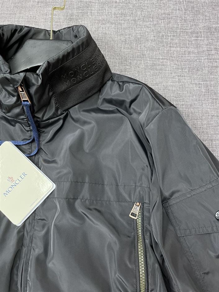 MONCLER NIRE RAIN JACKET BLACK – MC092