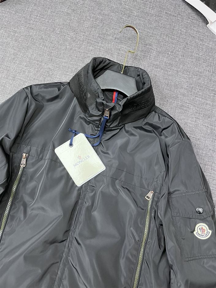MONCLER NIRE RAIN JACKET BLACK – MC092