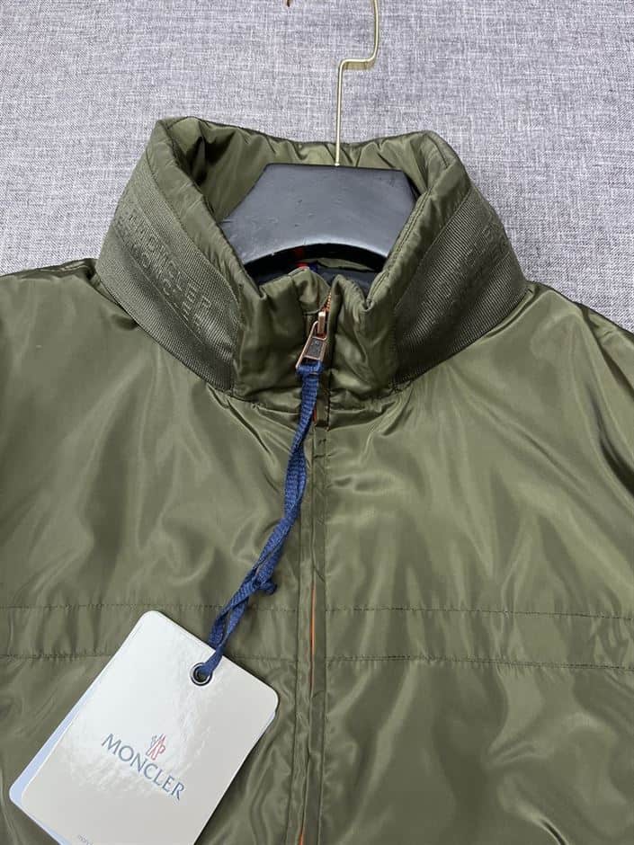 MONCLER NIRE RAIN JACKET GREEN – MC093