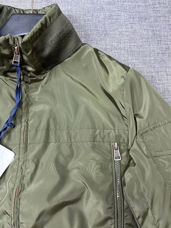 MONCLER NIRE RAIN JACKET GREEN – MC093