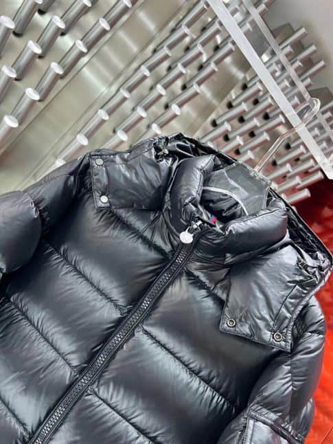 MONCLER PADDED DOWN JACKET – MC082