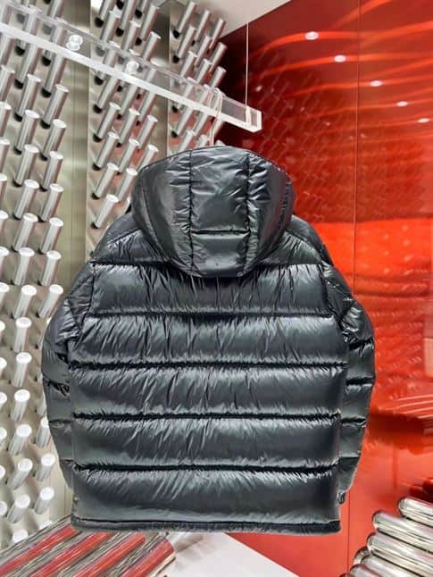 MONCLER PADDED DOWN JACKET – MC082