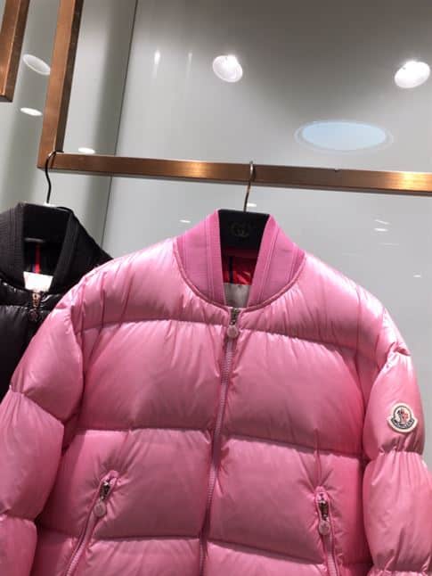 MONCLER PUFFER MERLAT BOMBER JACKET – MC034