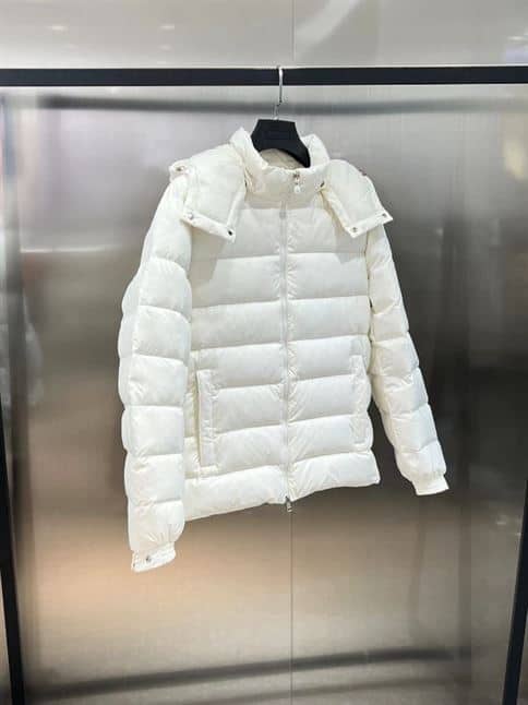 MONCLER WHITE DOWN SAULX PUFFER JACKET – MC026