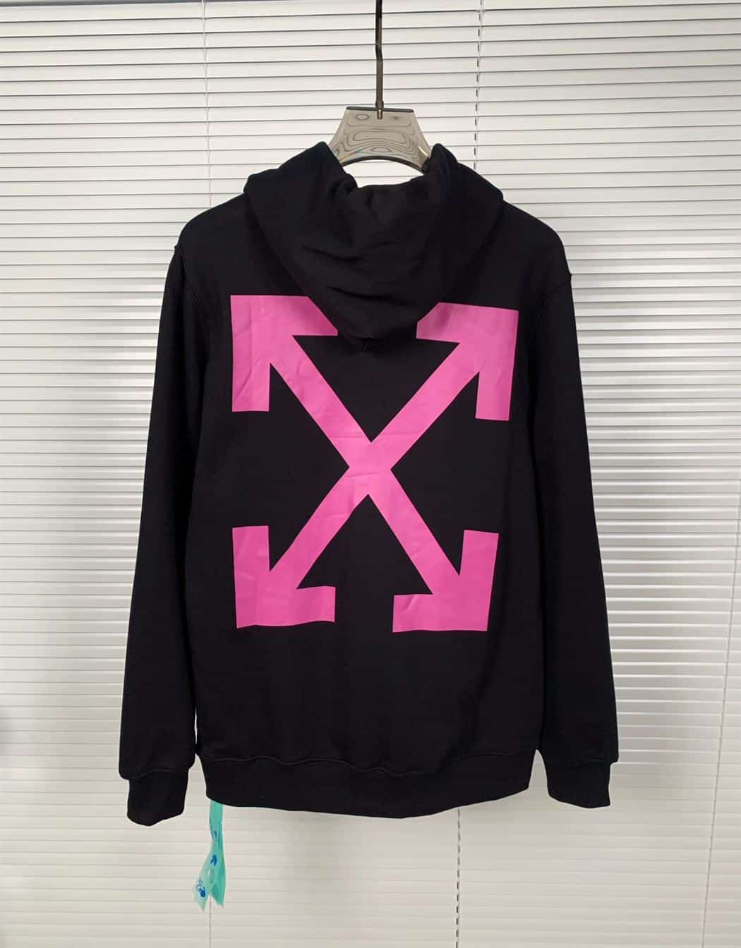OFF-WHITE ARROW CARAVAGGIO MERCY SKATE HOODIE BLACK PURPLE – OS014