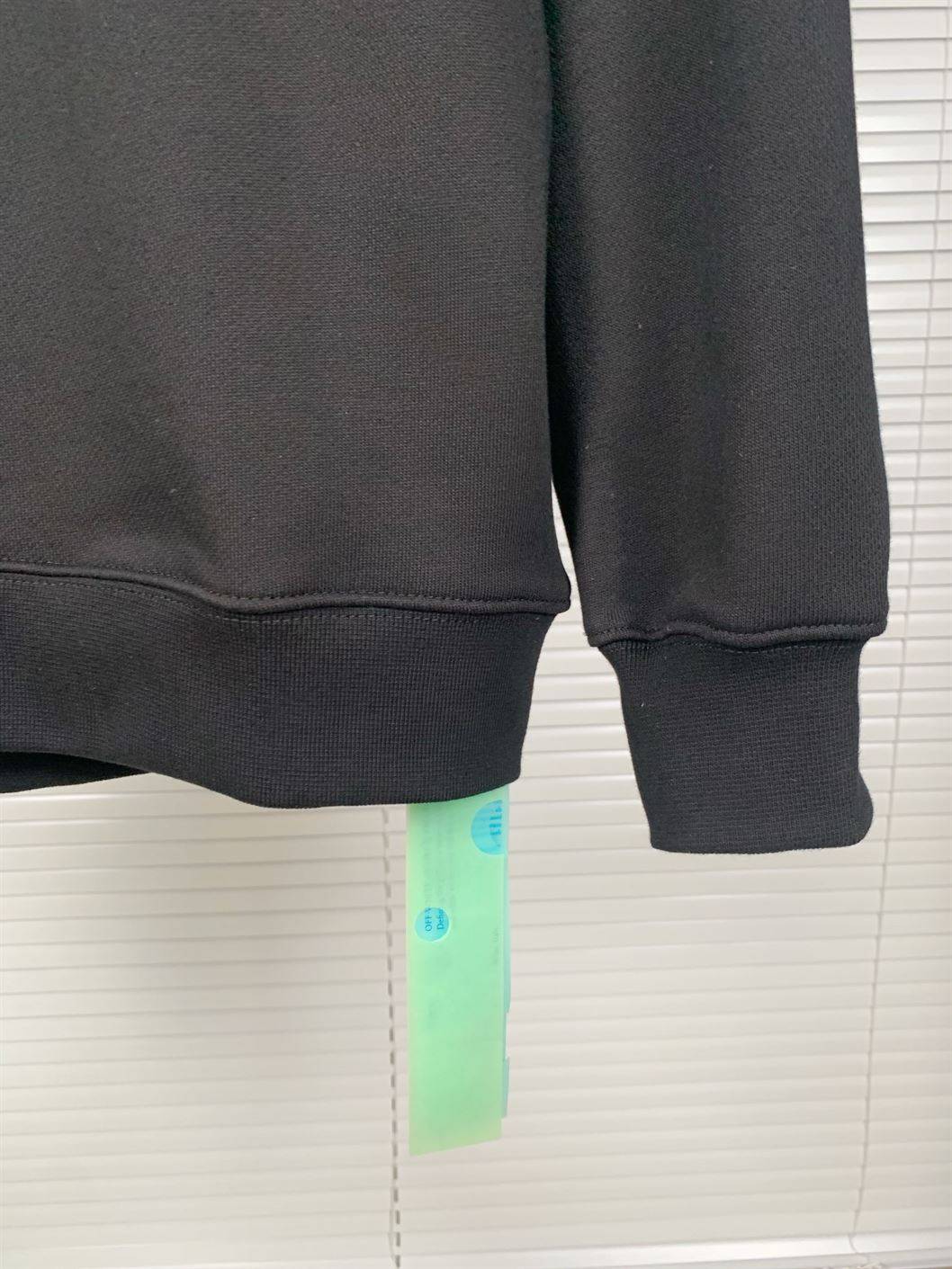 OFF-WHITE BLACK PRINTED HOODIE – OS015