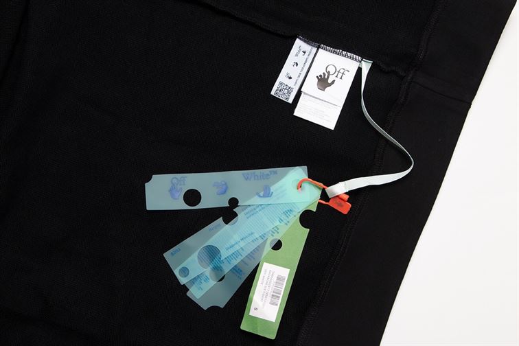 OFF-WHITE STITCH ARR DIAGS KNIW HOODIE – OS019